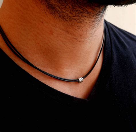 luxury men's necklaces.